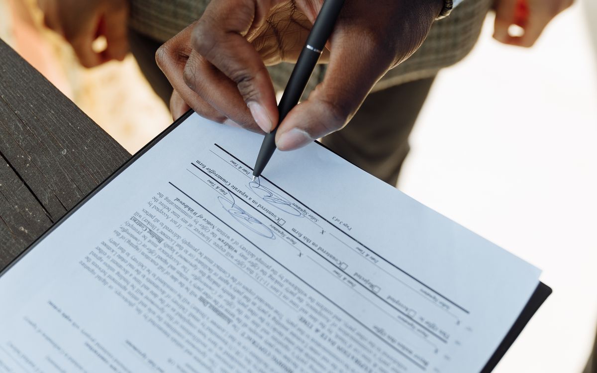 Signing a real estate contract